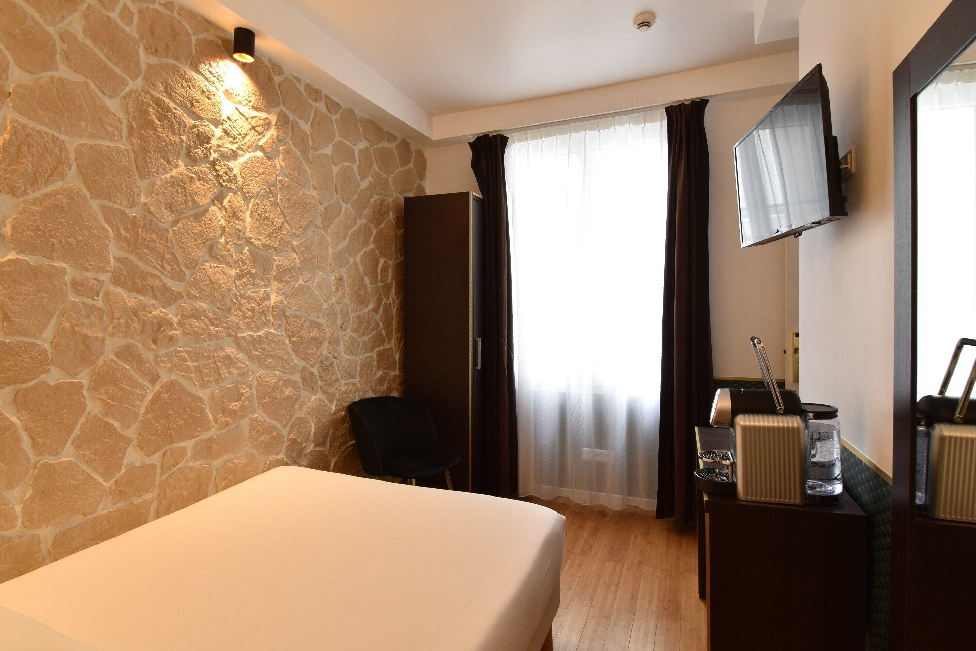 Bonne Nouvelle Hotel